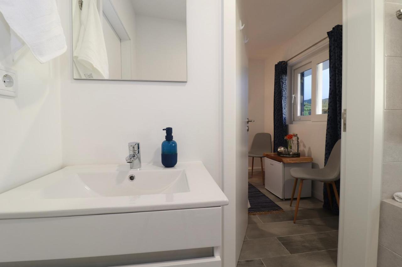 לינה וארוחת בוקר Algarvia Casa Baleia A Vista מראה חיצוני תמונה